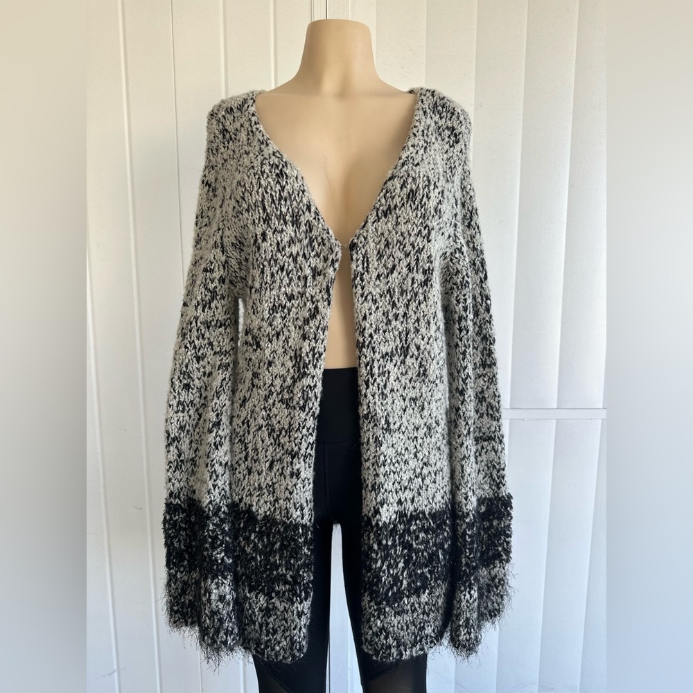 Will Smith Cárdigan Sweater Hand Knit, Size Medium